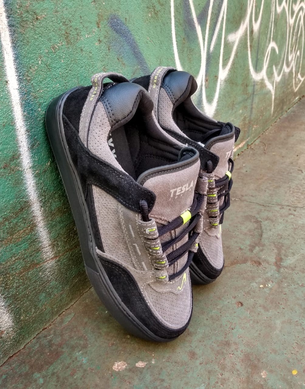 tenis code skateboard